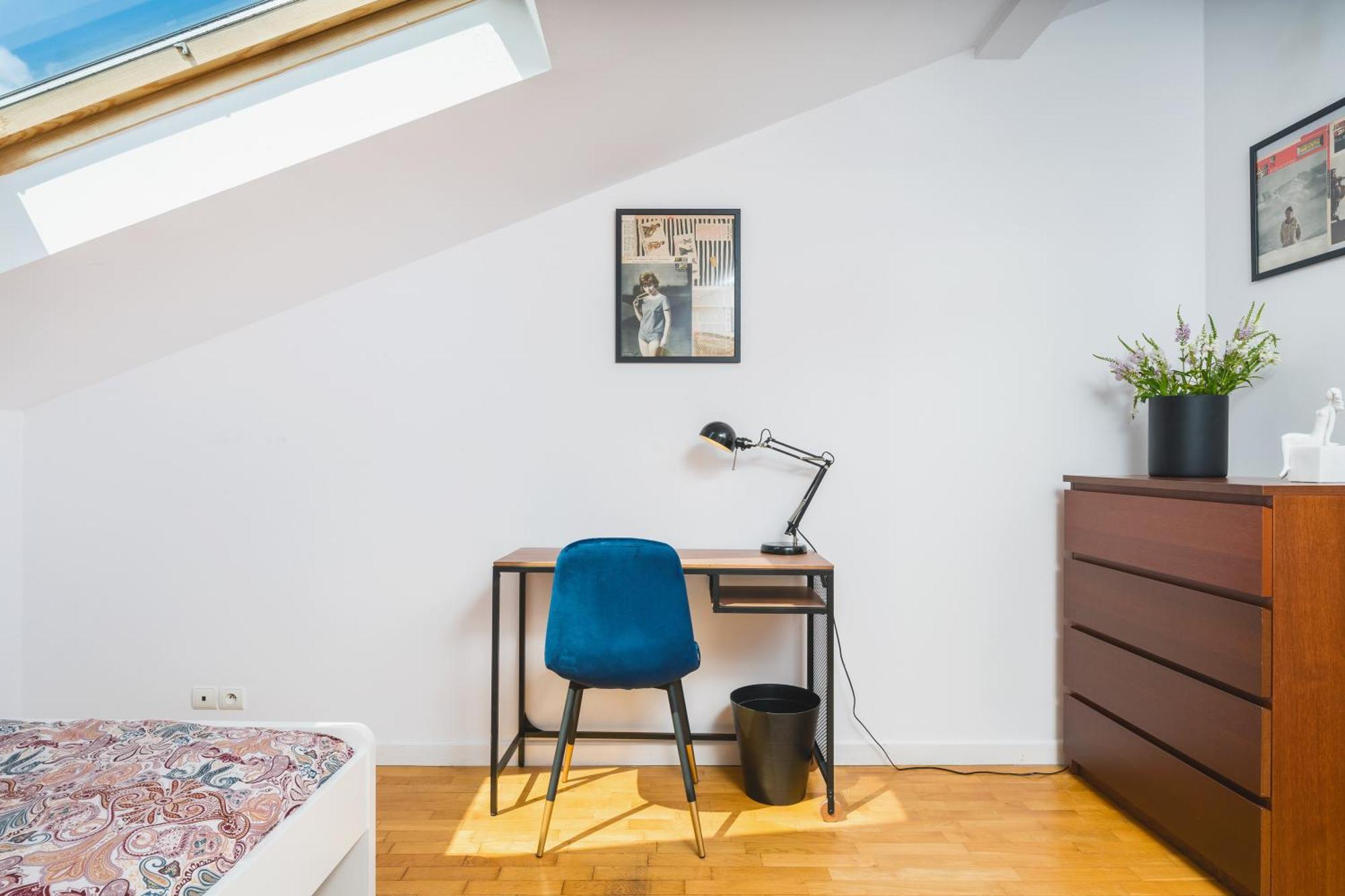 Unique Spacious 3 Bedroom - Old Town Loft - By Upstairs Kraków