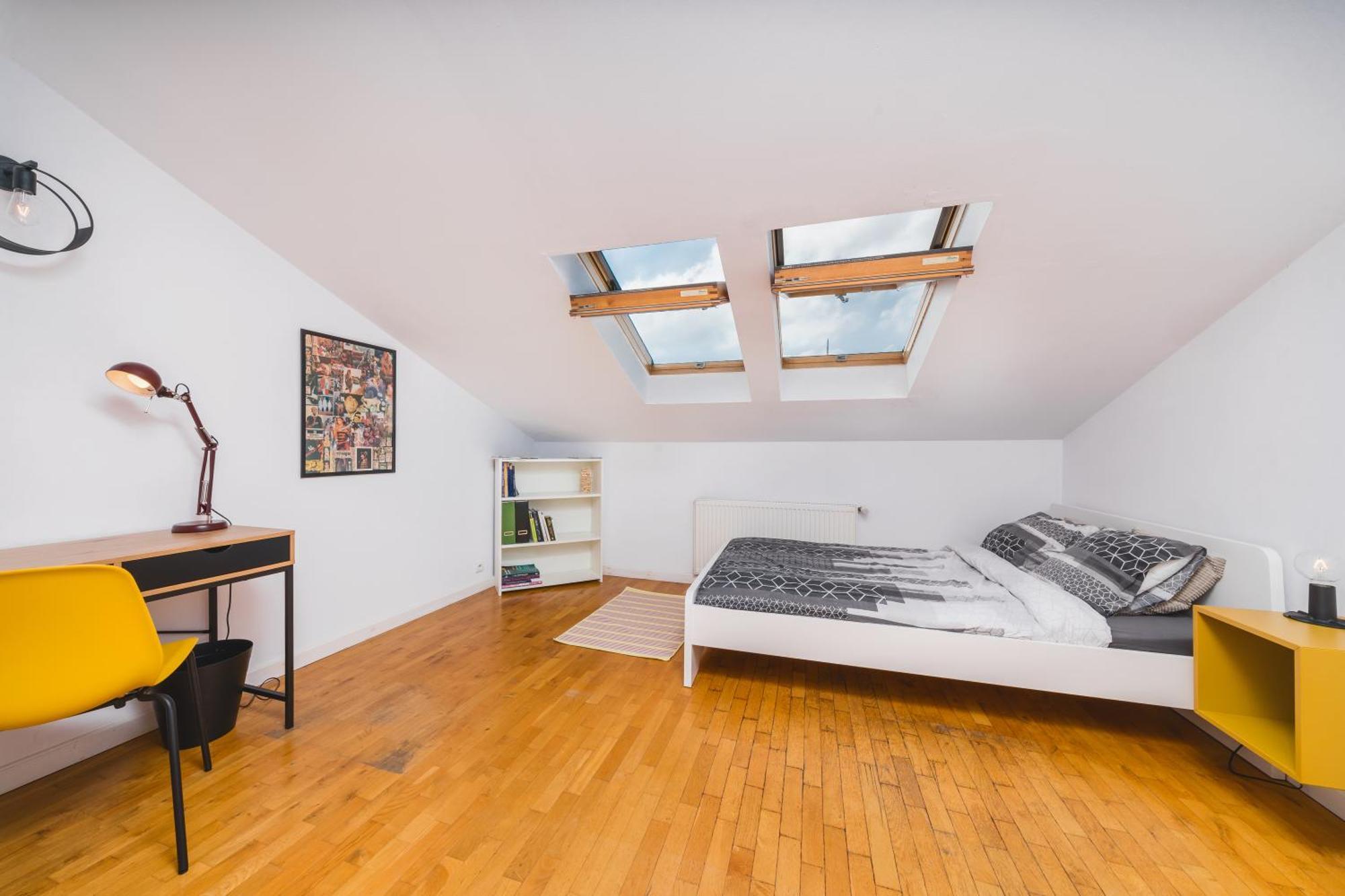 Unique Spacious 3 Bedroom - Old Town Loft - By Upstairs Kraków