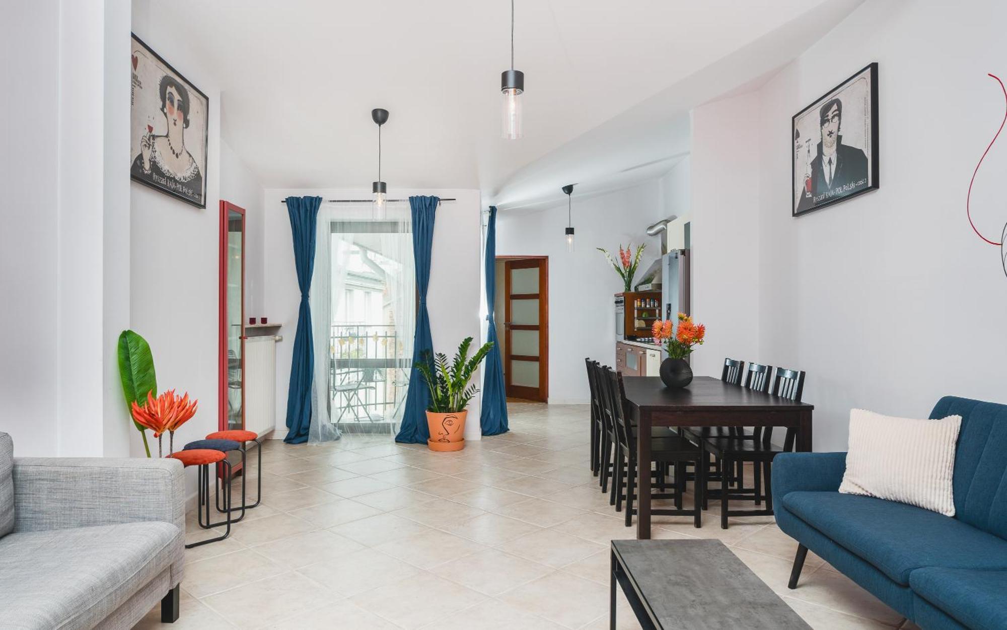 Unique Spacious 3 Bedroom - Old Town Loft - By Upstairs