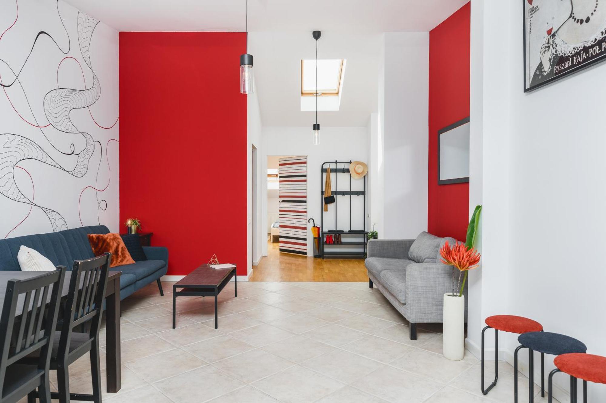 Unique Spacious 3 Bedroom - Old Town Loft - By Upstairs Apartament *