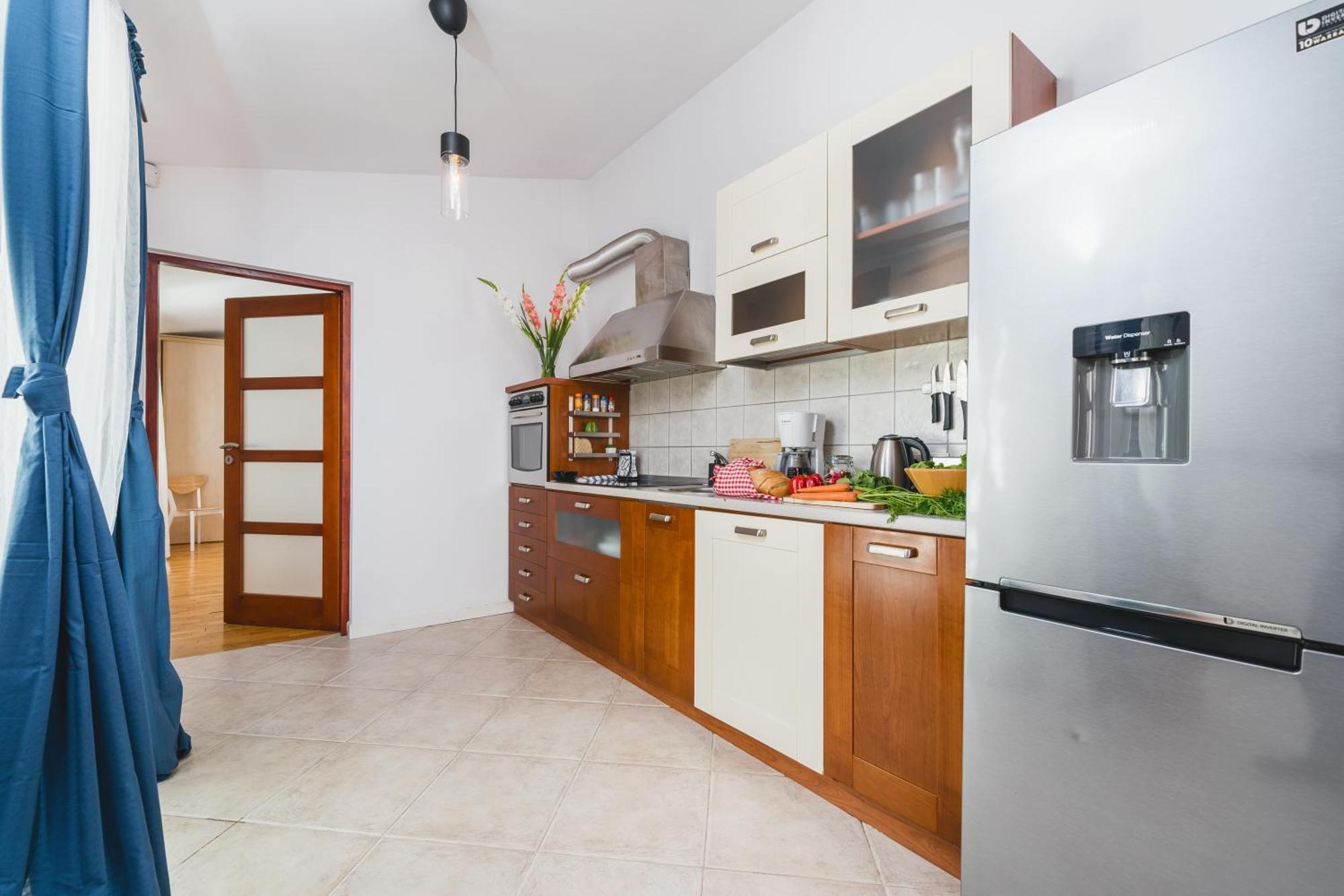 Apartament Unique Spacious 3 Bedroom - Old Town Loft - By Upstairs