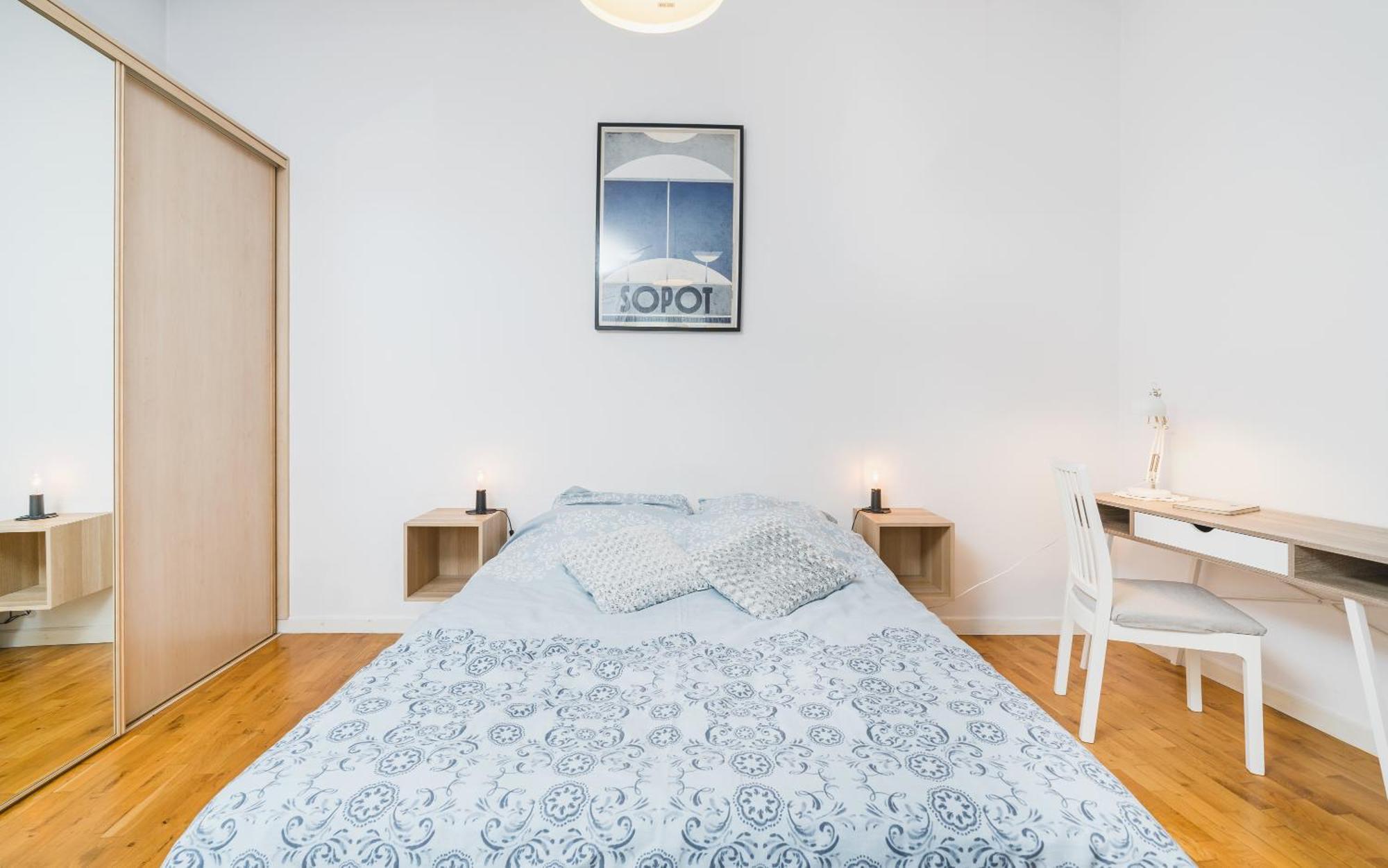 Unique Spacious 3 Bedroom - Old Town Loft - By Upstairs